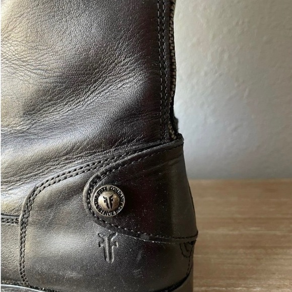 Frye Women's Melissa Button 2 Back Zipper Size 7 Black Leather Tall Boots - Picture 4 of 6